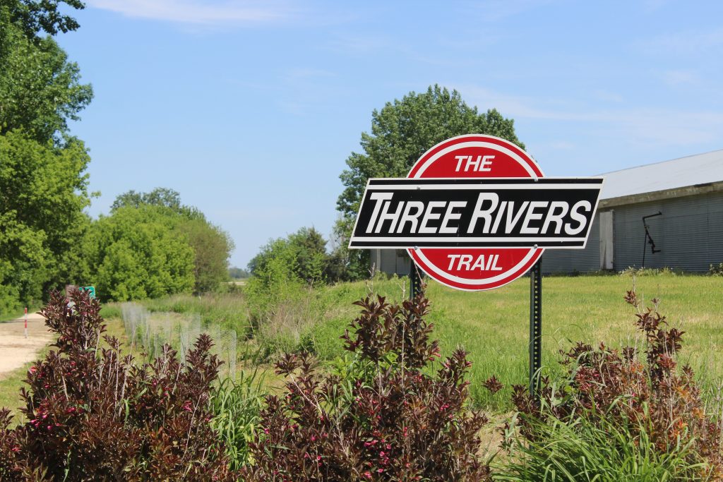 Three Riveres Trail sign